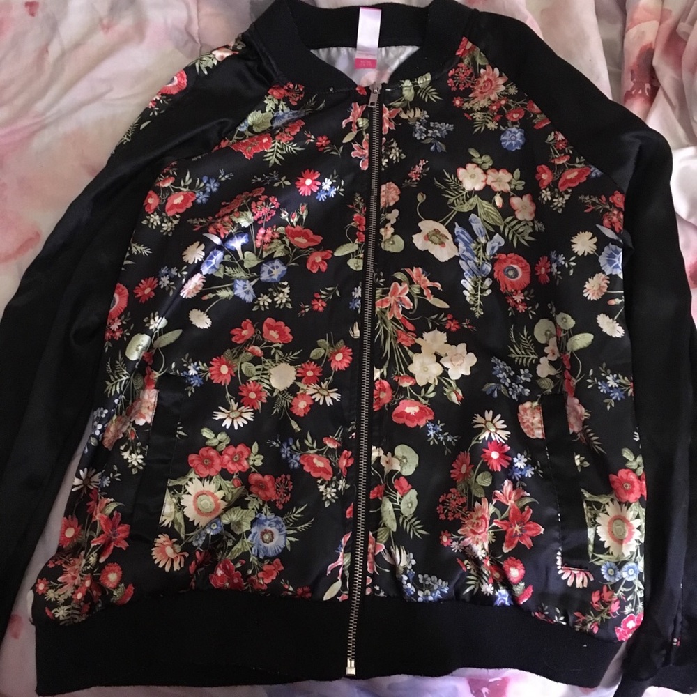 Bomber Jacket - Picture 2 of 3